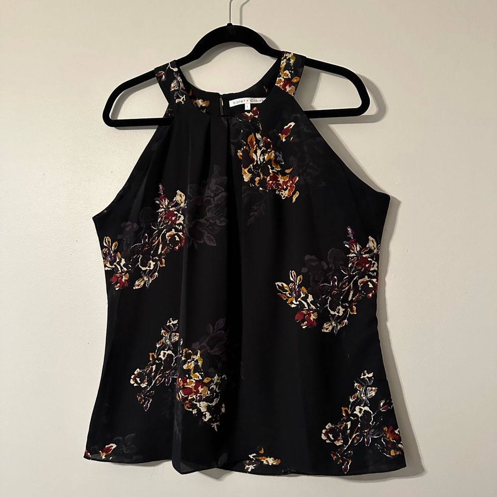 Violet and Claire Black Floral Top. Size L